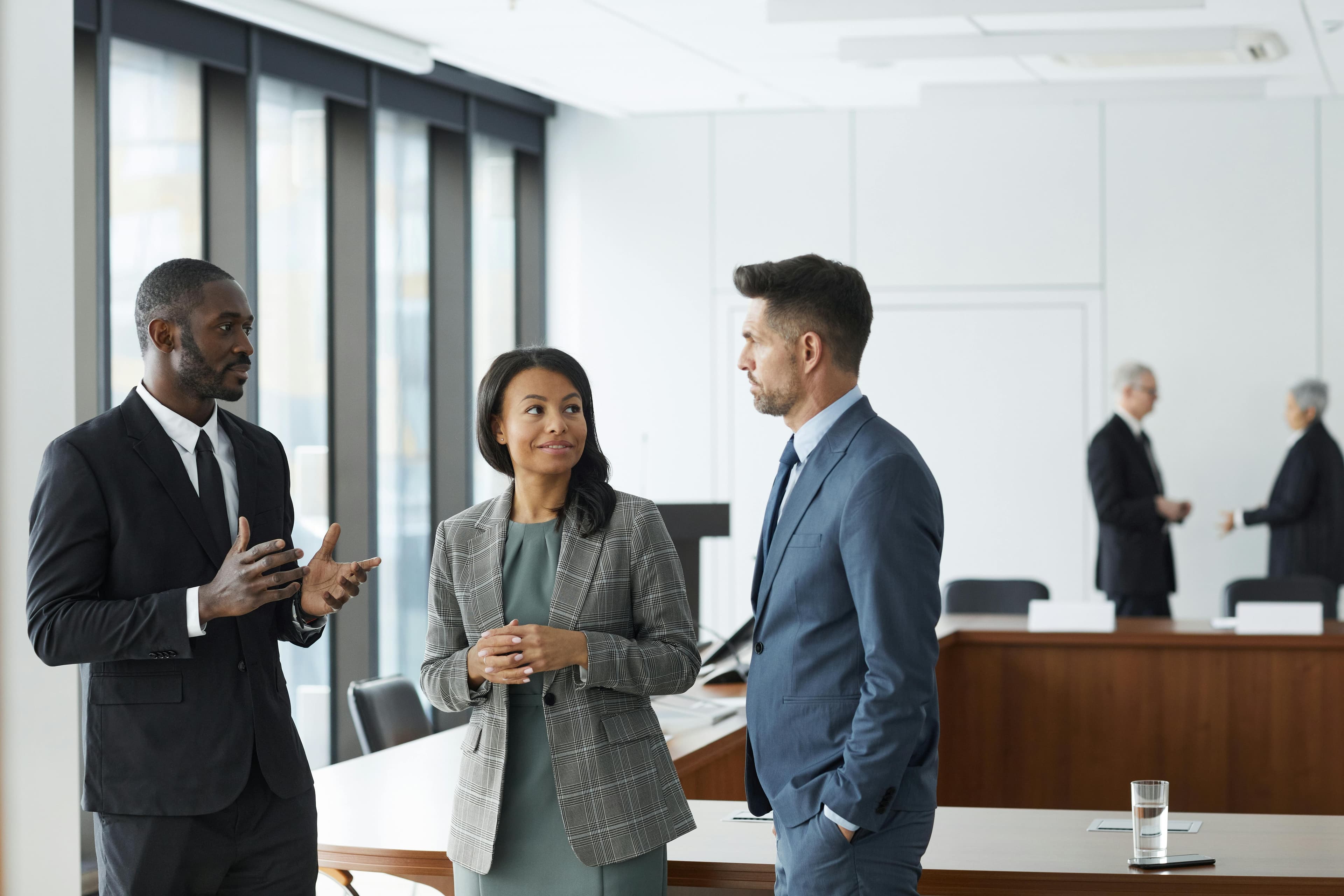 Closing Deals Made Easy - 6 Tips for Every Customer Interaction